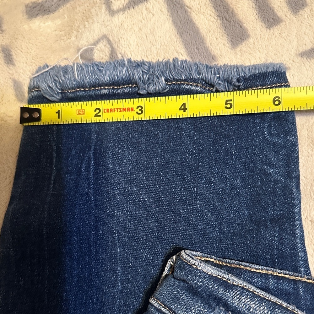 A122. KanCan Women's Distressed slim straight Jeans in Dark Blue - Picture 6 of 10